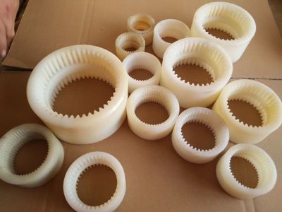 尼龙工程塑料制品 精密轴套、衬套与异形件的定制化加工解决方案